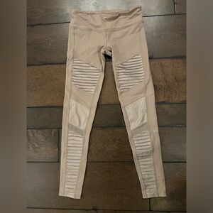 7/8 High-Waist Moto Legging. Size small (4-6). Light purple/gray